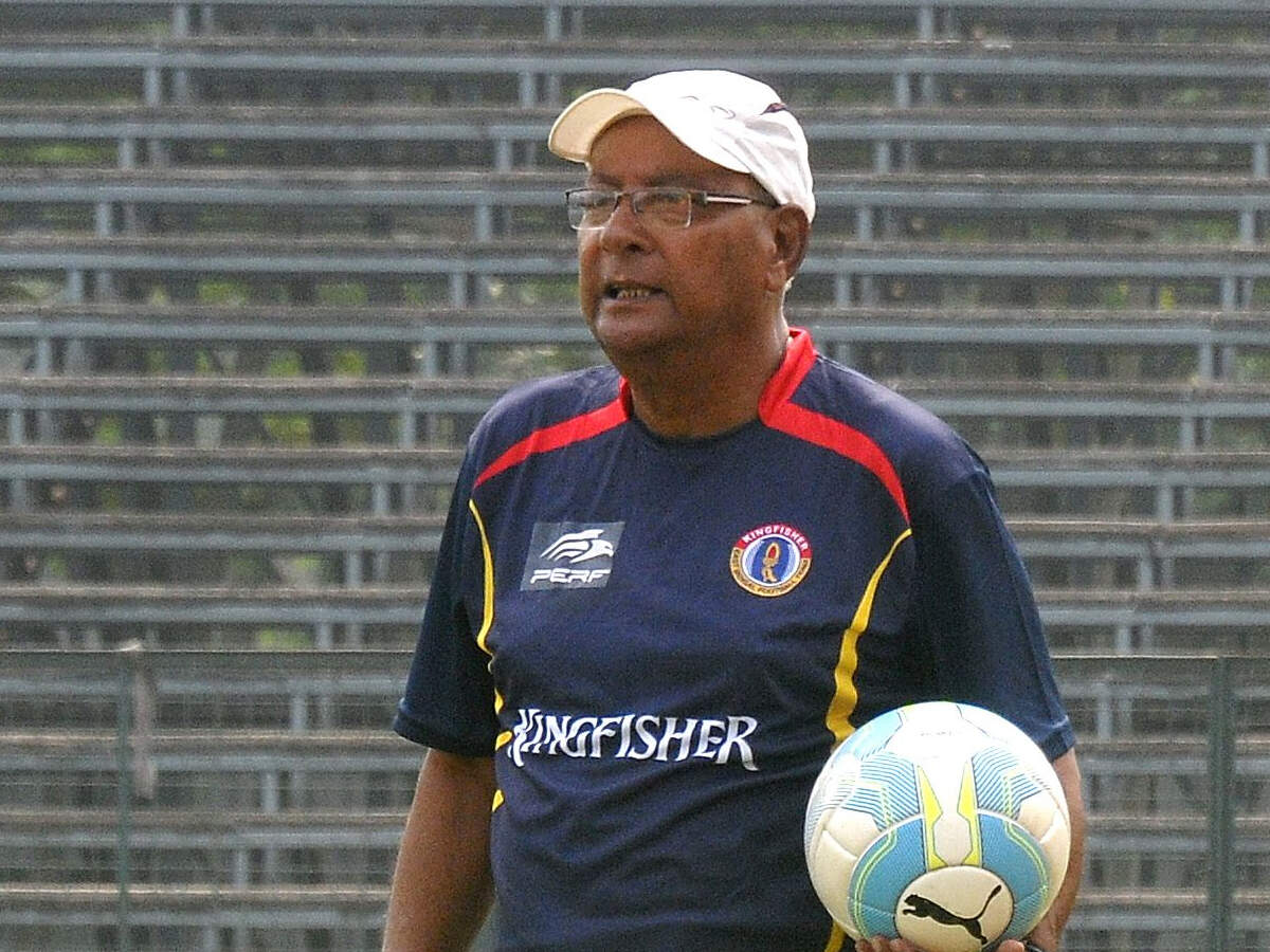 Subhas Bhowmick Death: Former India internationals, Bhaichung Bhutia and Mehtab Hossain hails the legendary coach on his demise- East Bengal