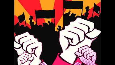 Protesting relatives of cops intensify stir, reach Raipur