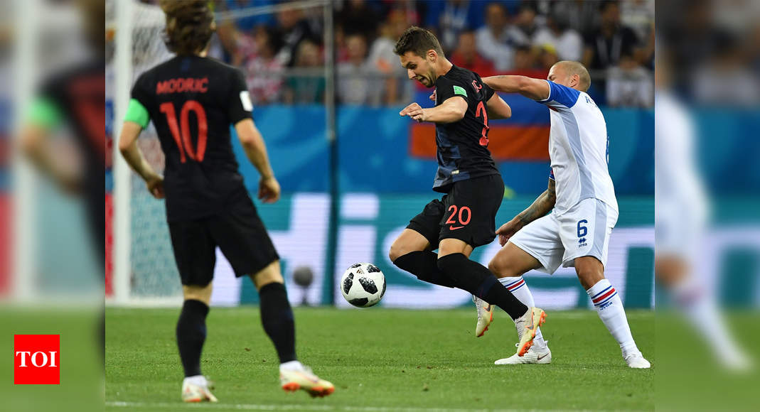 Fifa World Cup 18 Croatia Beat Iceland 2 1 To Top Group D Football News Times Of India