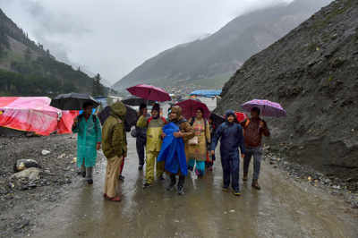 Weather plays spoilsport on Day 1 of Amarnath Yatra; 1,007 pilgrims pay obeisance at cave shrine