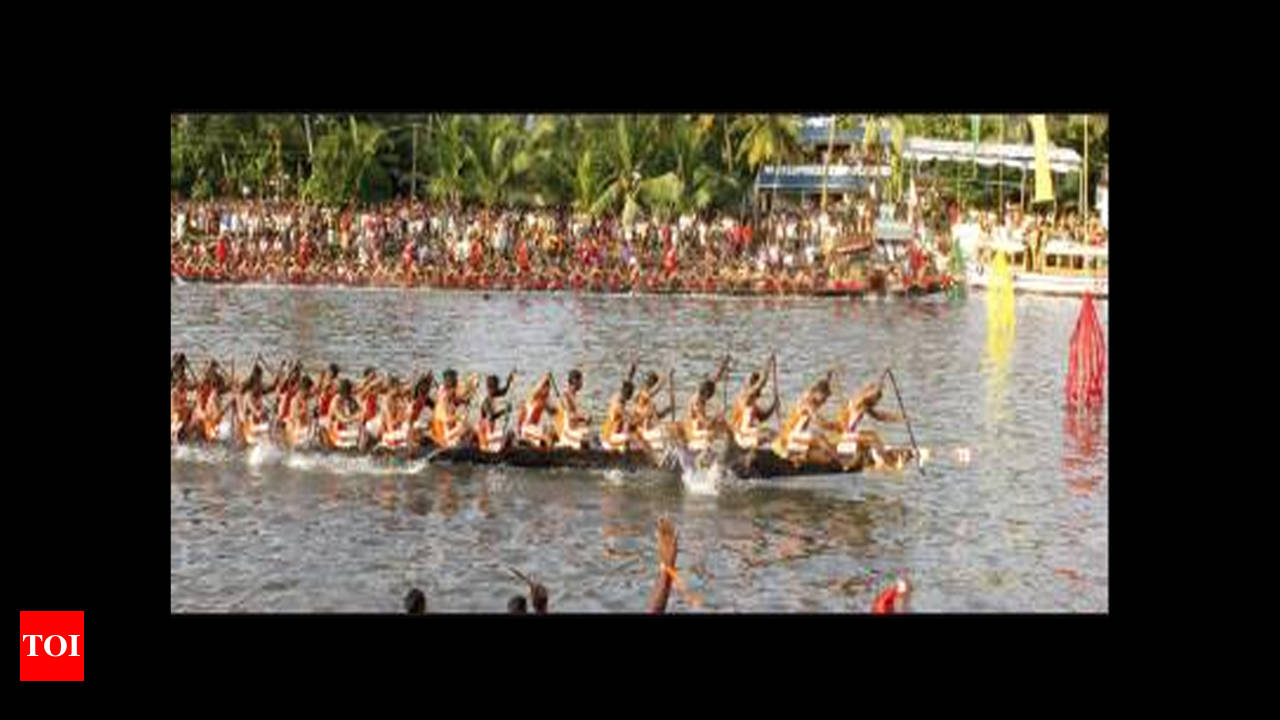 Snake Boat Race: Nadubhagom Chundan wins season's first snake boat race |  Kochi News - Times of India