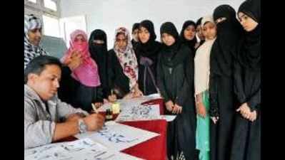 Shortage of teachers in state dries up art of calligraphy