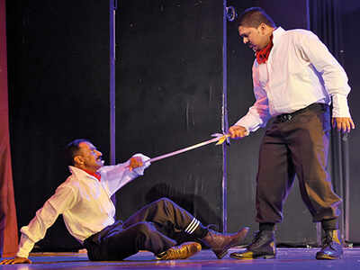 Play Macbeth came alive in Urdu in Lucknow