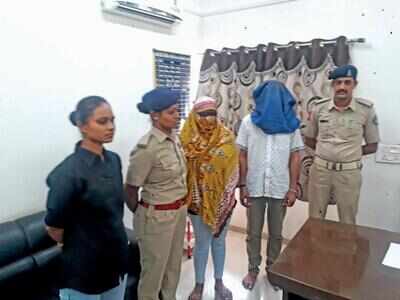 Woman held for blackmailing businessman with sex video | Rajkot News