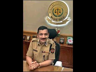 A top spymaster returns to Mumbai after 9 years as police chief