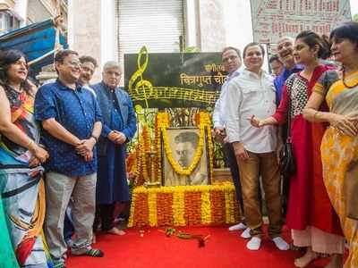 Javed Akhtar, Udit Narayan, Alka Yagnik and others gather to honour late music composer Chitragupta Shrivastava