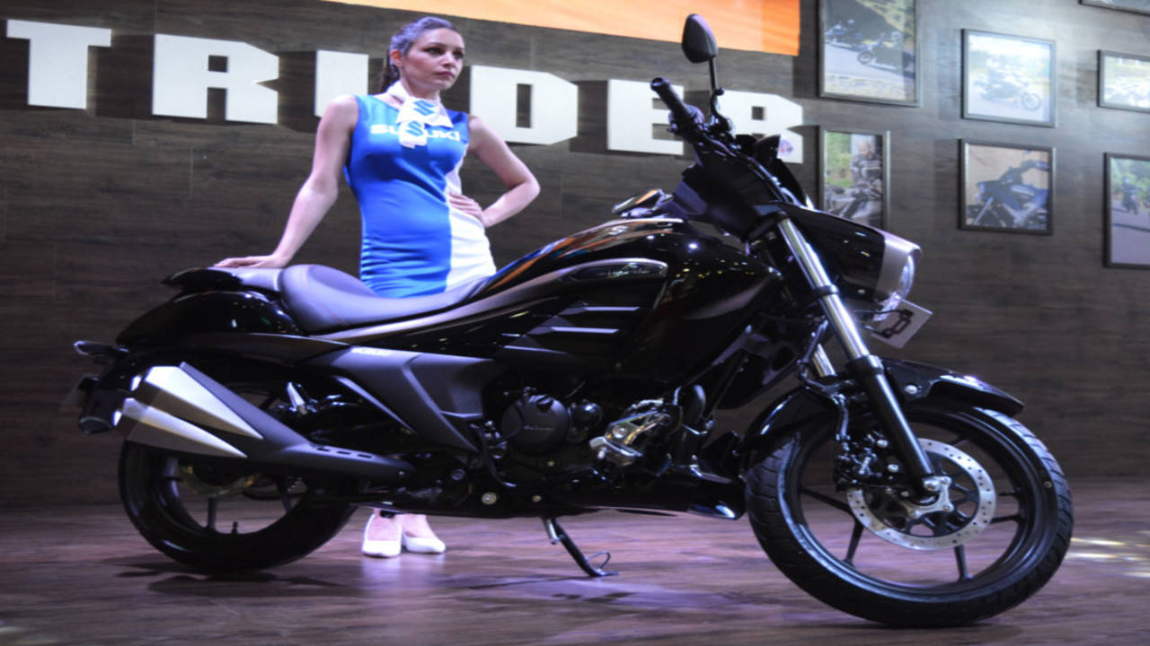 Suzuki Intruder 150 FI variant - Auto Expo 2018 Live