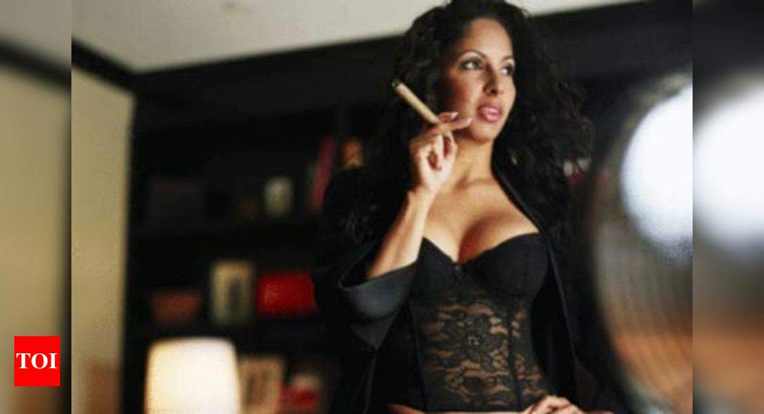 Do Smoking Women Look Sexier Times Of India