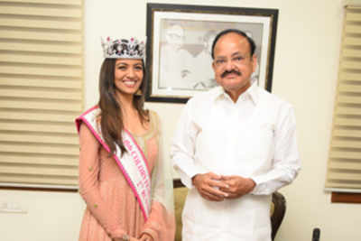 I am glad a Telugu ammayi has become Miss India: Venkaiah Naidu