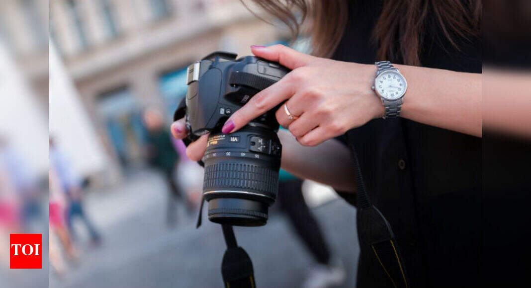 DSLR Cameras Under INR 30000 DSLR cameras under Rs 30,000 Every