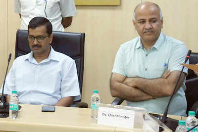 AAP mulls contempt petition against officials who don't comply with Delhi govt's order