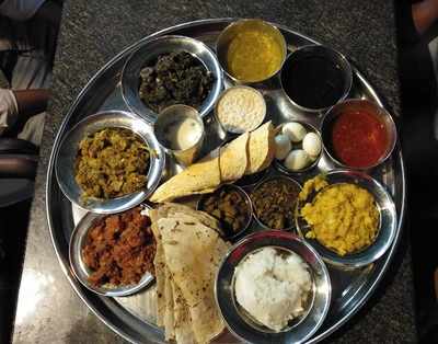 Have you tried the Sarpanch thali yet?