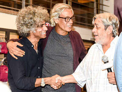 Bollywood filmmakers, city bibliophiles at Saeed Akhtar Mirza's book launch