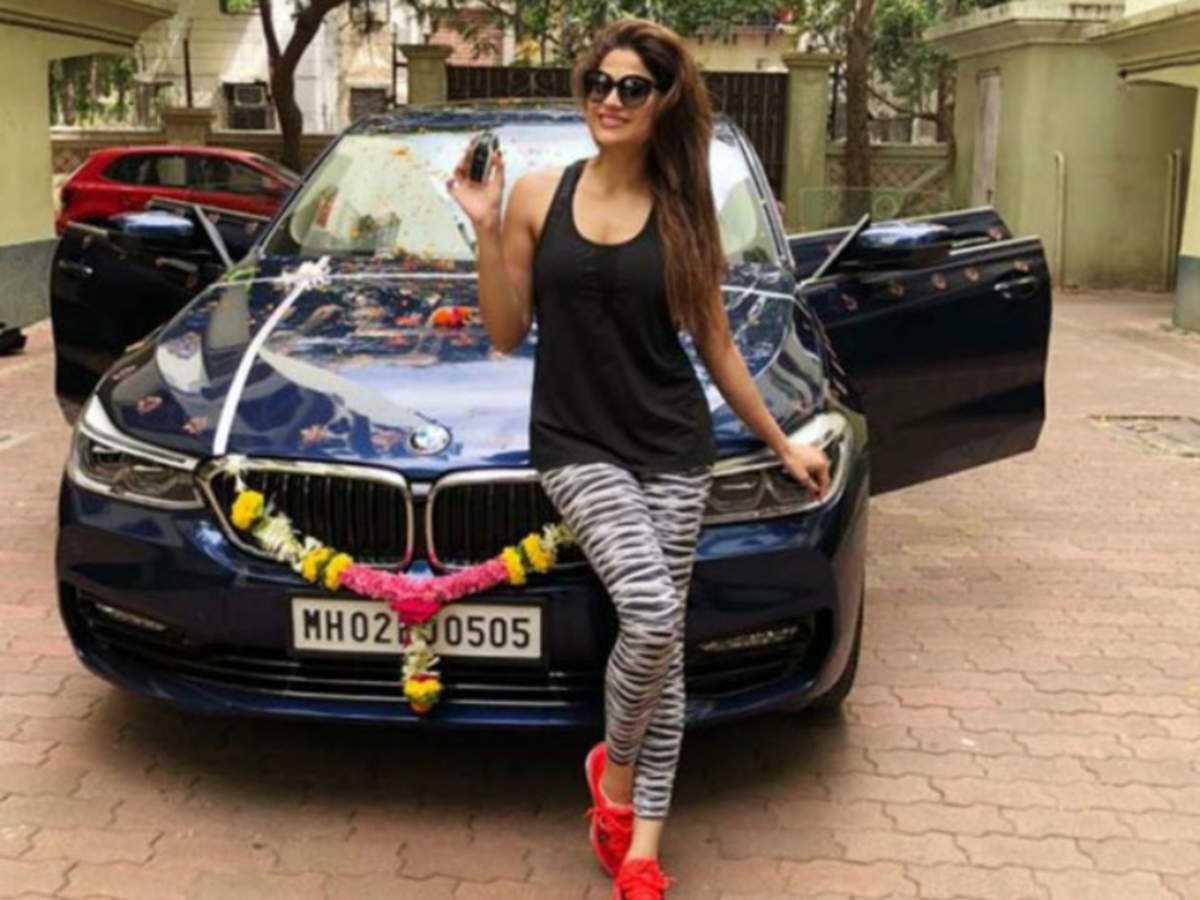 Shamita Shetty Is Agitated With Her New Car Company For Providing Poor Services Hindi Movie News Times Of India