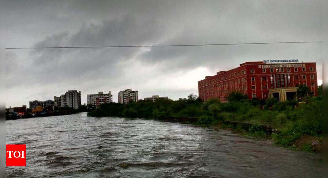 272 7mm Rain Submerges Nagpur Three Dead 735 Rescued Nagpur News