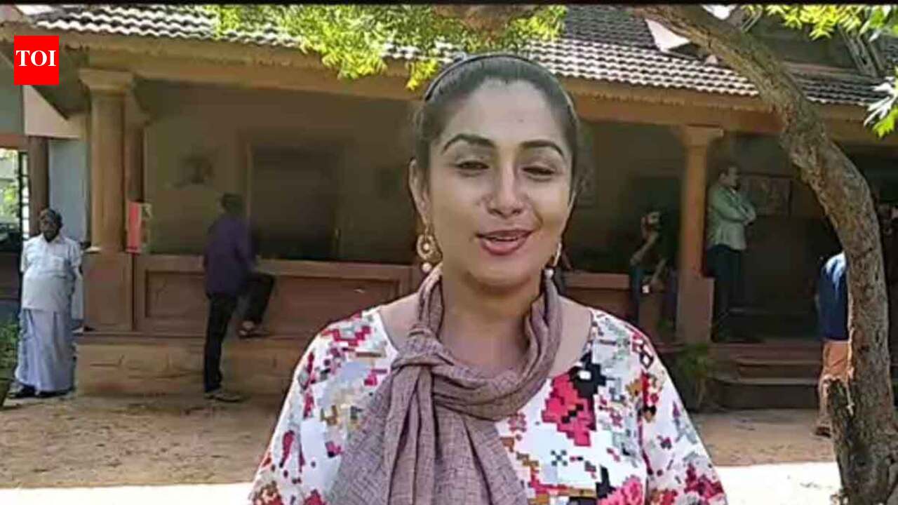 actress-anjo-nair-spotted-at-film-orma-s-location
