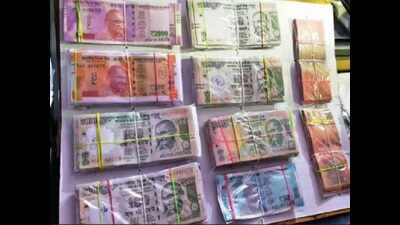 Twist in case: Cops probing firing stumble on fake notes | Thane News ...