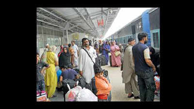 No Indian citizenship, many Hindus return to Pakistan