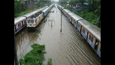 Mumbai, suburbs witness rains; weathermen predict more
