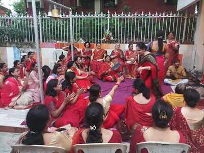 Nagpur Mahila Club celebrates a Bhajan Sandhya