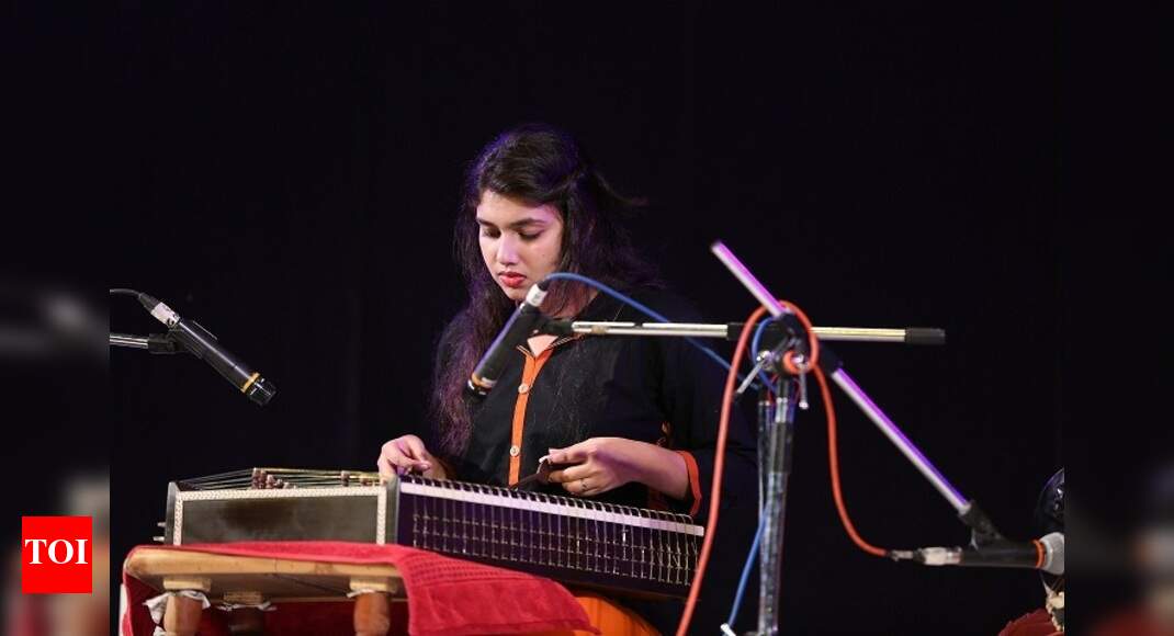 SantoorSitar jugalbandi and Kathak enthrall Bhopalis Events Movie