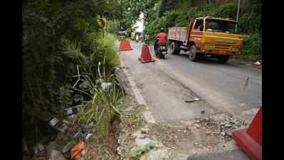 Soil erosion: Akkulam Road caves in at many places