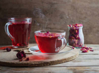 Drink rose tea for faster weight loss