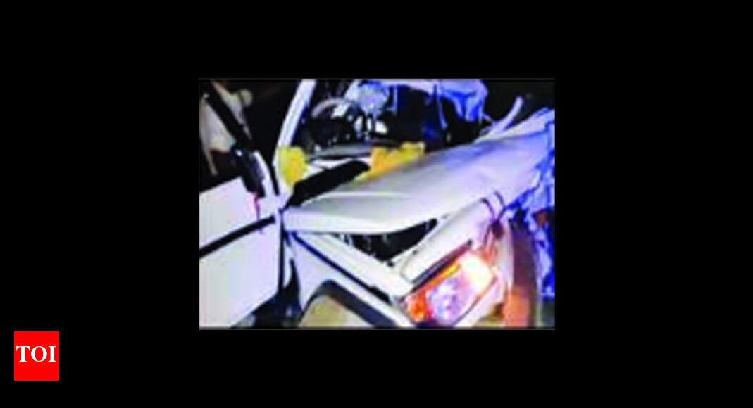 8 killed, 3 hurt as SUV rams into truck on eway Agra News Times of