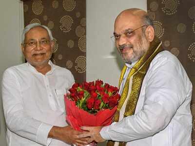 Nitish Kumar-Amit Shah bonhomie on display at meeting over breakfast |  India News - Times of India