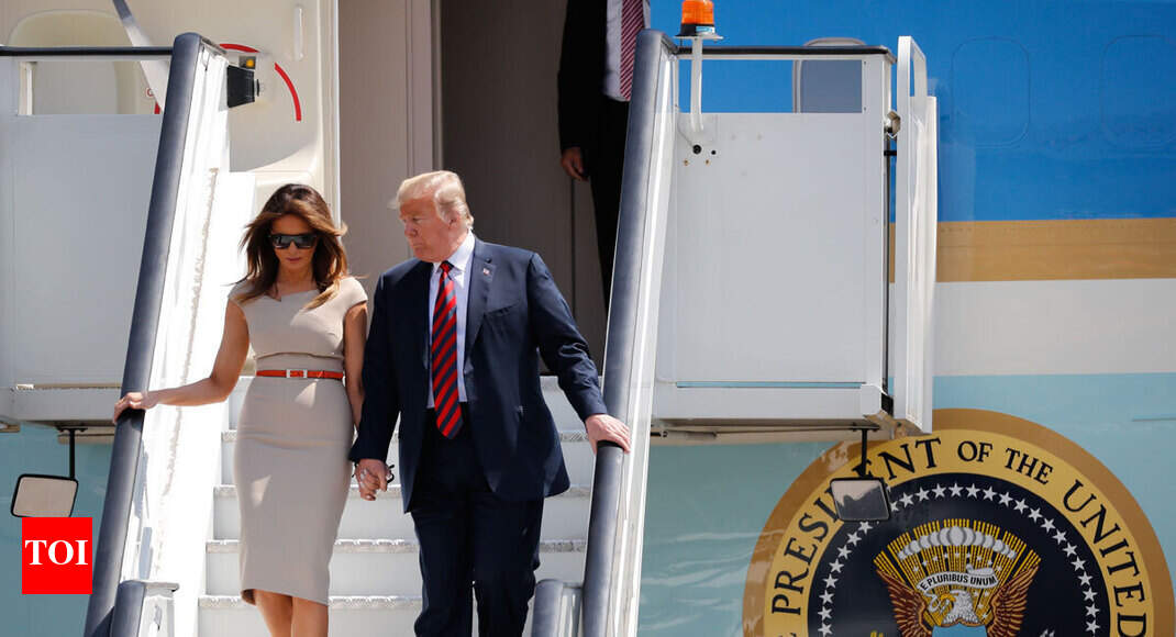 Trump arrives in 'hot spot' Britain, questioning May's Brexit plan - Times of India