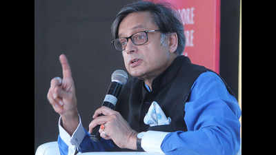 Uttar Pradesh: Muslim youth offers Rs 11K for blackening Shashi Tharoor’s face