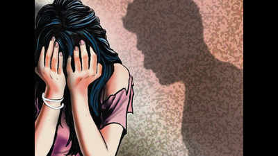 Dalit woman lodges rape complaint