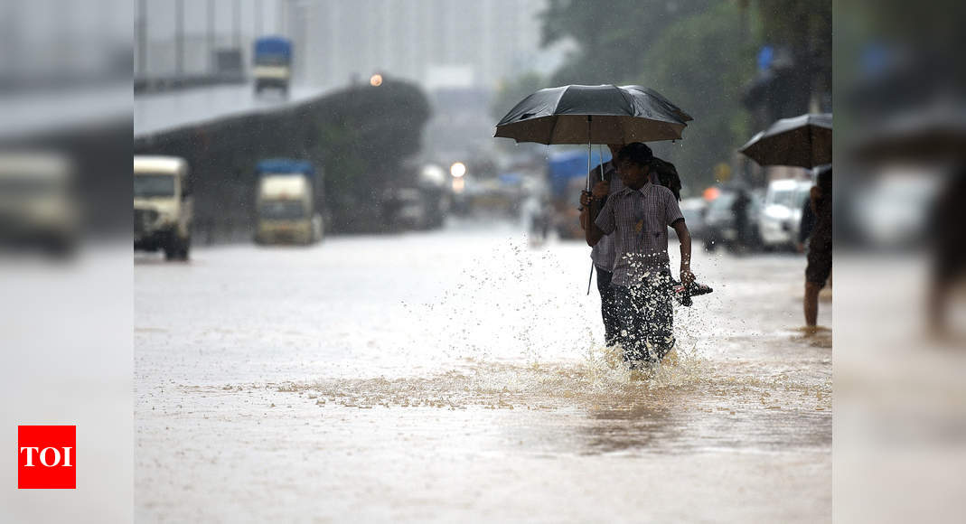 Monsoon Met Predicts Heavy Rains In Mumbai During Weekend Mumbai News Times Of India 9047