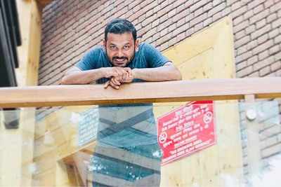 Theatre actor Chakresh to perform for six days straight in city