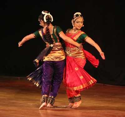 Radha Krishna - Dancing Pose