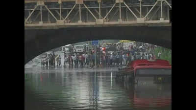 Delhi rain: DTC bus submerged under Minto Road Bridge, close shave for passengers