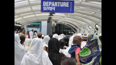 Flight with 300 haj pilgrims departs from Lucknow