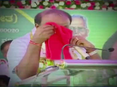 Teary-eyed Kumaraswamy says he is not happy heading coalition govt in Karnataka