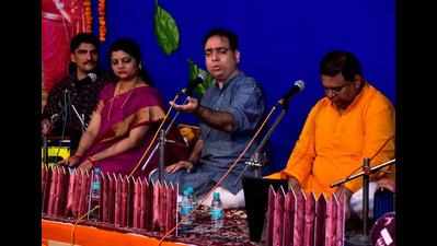 Classical singers pay musical tributes to Bal Gandharva, mesmerize audience