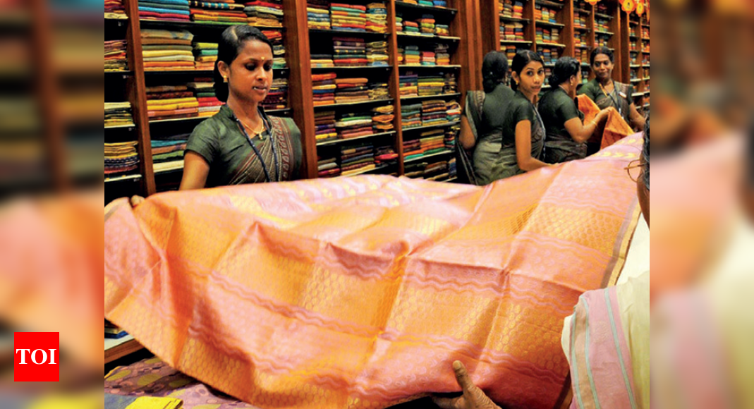 how-women-workers-in-kerala-stood-up-for-their-right-to-sit-india