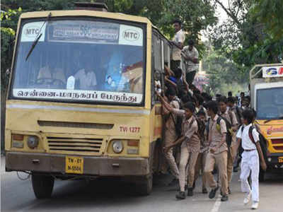 Students threaten strike on July 21 over free bus passes