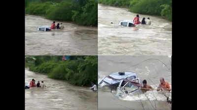 Dramatic Rescue! Car falls into river, villagers save family of four