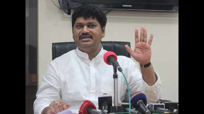 Maharashtra businessman secured Rs 5400 crore loans in name of farmers: Dhananjay Munde