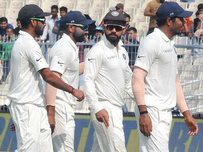 In Bhuvnehswar and Bumrah's absence, Indian pacers may struggle in Tests against England