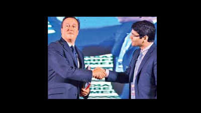 Cameron gives thumbs up to changes in Kolkata infra