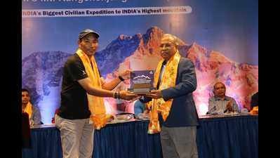 22 Times Everest summiteer Kami Rita Sherpa felicitated in Pune