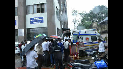 Woman falls from 9th floor in Surat court, suicide suspected