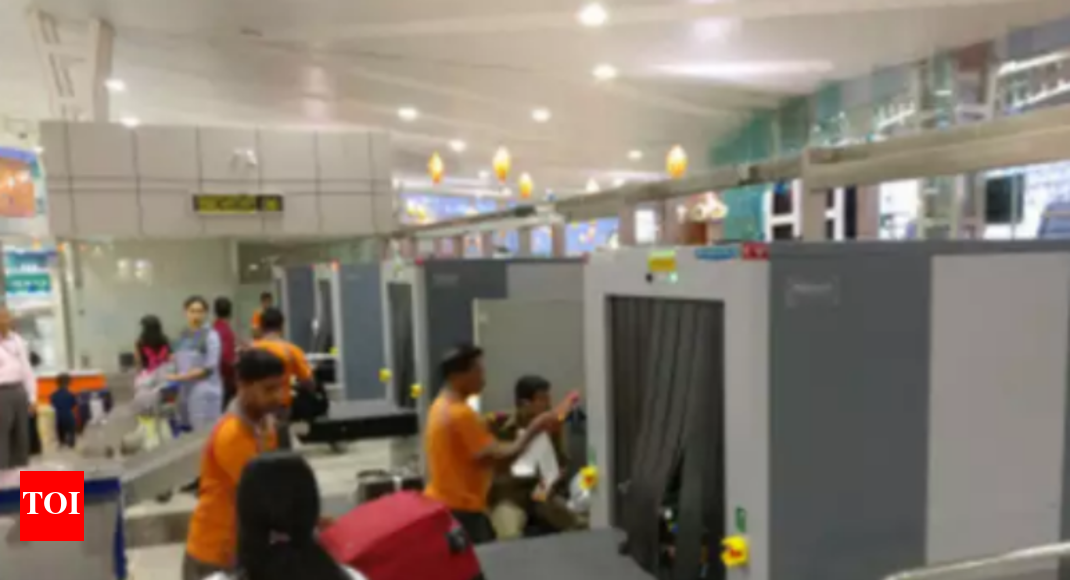 Airport checkin Soon, you may not have to take laptops out of