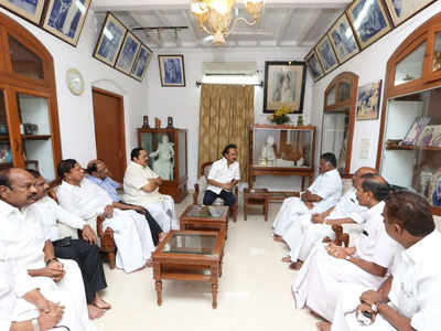 AIADMK leaders visit ailing DMK chief M Karunanidhi