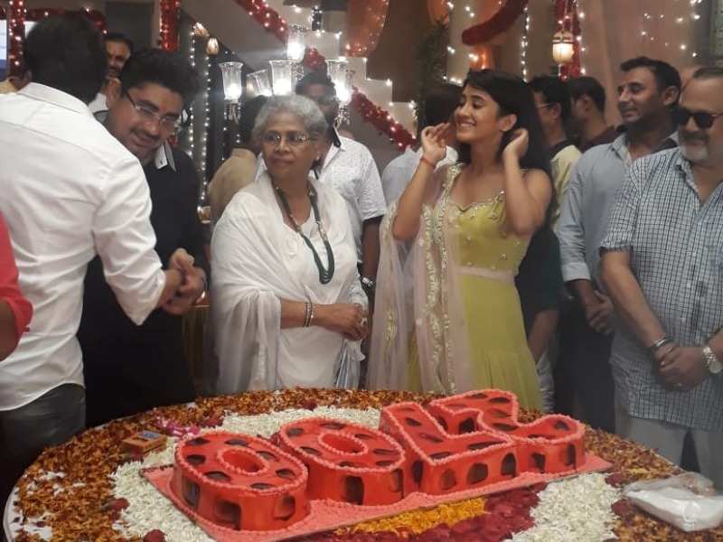 Yeh Rishta Kya Kehlata Hai completes 2700 episodes; cast and crew celebrate its success